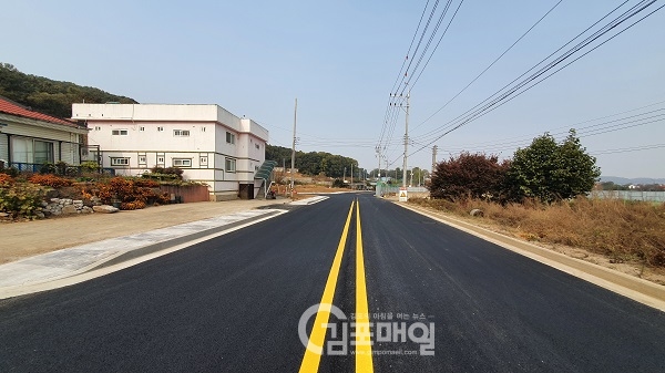 통진읍 '고정~서암간 도로'가 지난 28일 조기 개통됐다.