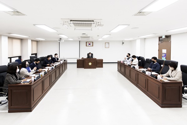 김포시의회가 지난 9일 11월 월례회의를 개최했다.(사진=김포시의회)