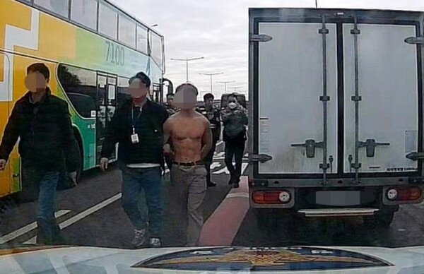 차량을 훔쳐 달아나다가 경찰에 검거된 20대 남성. (사진=경기남부경찰청 )